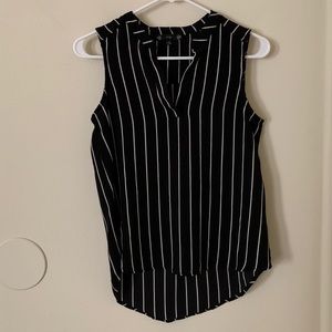 Vertical-Stripe Sleeveless Shirt